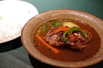 横浜東口にあるスープカレーのお店「アナンダ」のスープカレー
