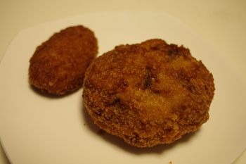 横浜戸塚にあるお肉屋さん「肉のさいとう」のメンチカツ