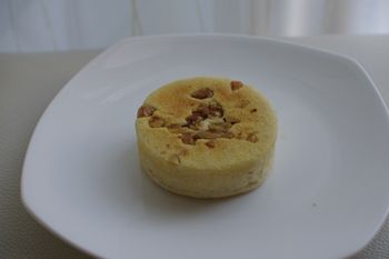 横浜元町にあるカフェ「カフェフゥ(Cafe Four)」のパン