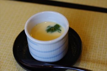 横浜市港北区にあるうなぎ料理専門店「しま村」の茶碗蒸し