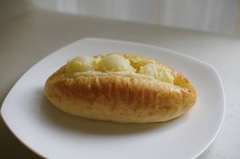 横浜中川にあるパン屋「パン工房 Juneberry」のパン