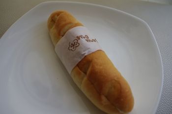 横浜大倉山にあるパン屋さん「パンデモモ」のパン