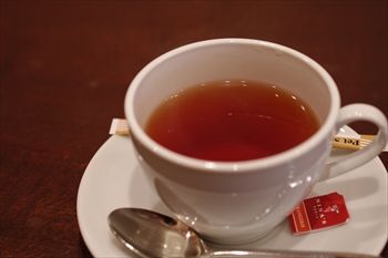 横浜石川町にあるイタリアンダイニング「オイノス」の紅茶