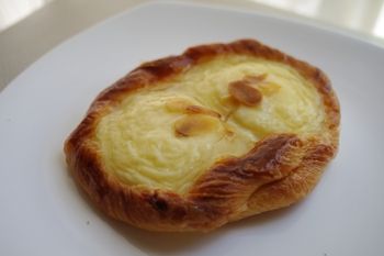 自由が丘にあるパン屋さん「ベイクショップ(BAKE SHOP)」のパン