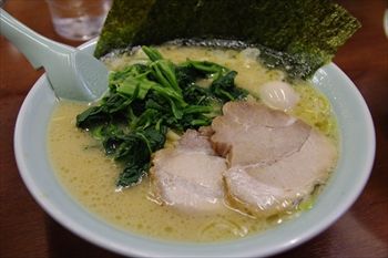 横浜関内にあるラーメン店「三國家」のラーメン