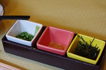 横浜市港北区にあるうなぎ料理専門店「しま村」の薬味