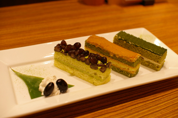 横浜ランドマークの和カフェ「緑茶+話」の和ケーキ