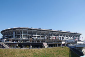 横浜小机にある競技場「日産スタジアム」の外観