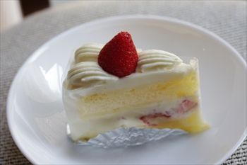 緑園都市にある「パティスリー・ラ・ベルデュール」のケーキ