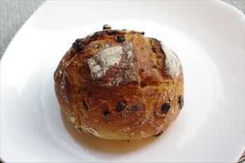 横浜中山にあるパン屋「パン ニア」のパン