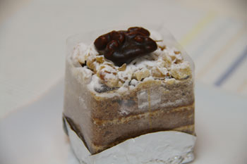 大倉山のケーキショップ「パティスリー・マ・ファボリット」のケーキ