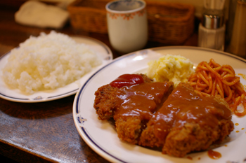 横浜元町の老舗洋食店 洋食の美松 で食べるボリューム満点のおいしい洋食ランチ 横浜ブログ