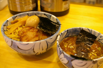 武蔵小杉にあるつけ麺屋「然(ZEN)」の特製つけ麺
