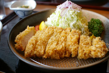 横浜みなとみらいの豚肉創作料理のお店「やまと」のとんかつ