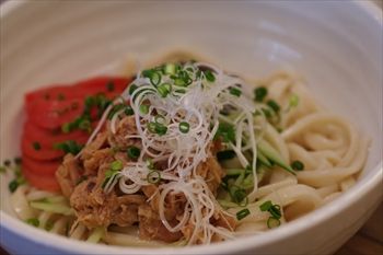 横浜石川町にあるうどん屋「かばのおうどん」のうどん