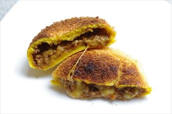 ラゾーナ川崎にある「エッグセレント ベイクリー」のカレーパン