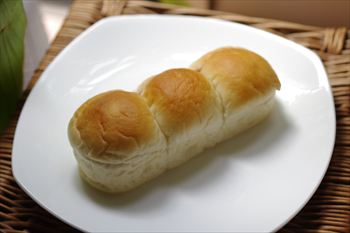 羽沢横浜国大駅近くにあるパン屋「hazaar Bakery」のパン