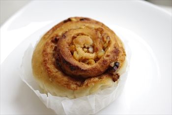 横浜大倉山にあるパン屋「トースティーショップ」のパン