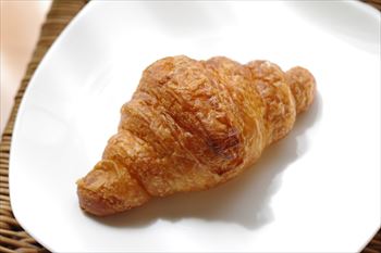 横浜新高島にあるパン屋「アースベーカリー&カフェ」のパン
