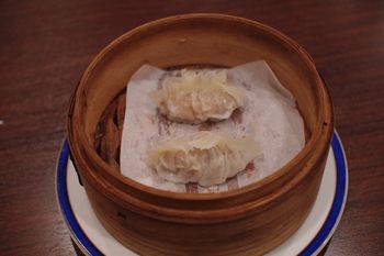 横浜中華街にある中華料理店「翡翠楼新館」のランチ