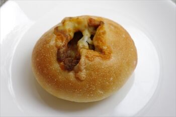 横浜白楽にあるパン屋「ラトリエパンドットコム」のパン