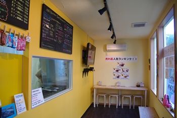 横浜菊名にあるお弁当屋さん「Aya's Kitchen」の店内