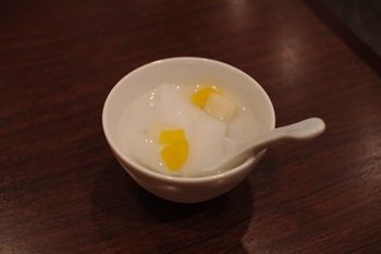 横浜中華街にある中華料理店「翡翠楼新館」のランチ
