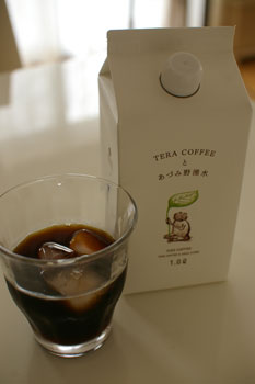 横浜白楽のコーヒーショップ「TERA COFFEE」のアイスコーヒー