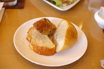 横浜元町のカフェ「kaoris(カオリズ)」のパン