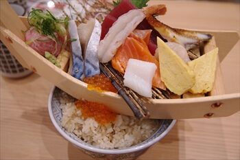 横浜にある寿司居酒屋「杉玉」のランチ