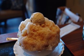 キュービックプラザ新横浜にある甘味処「文の助茶屋」のかき氷