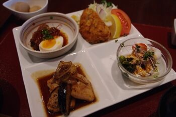 横浜みなとみらいにある豚肉料理のお店「やまと」のランチ