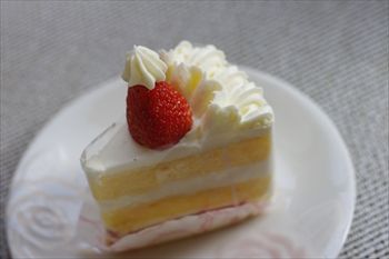 横浜星川にある洋菓子店「トゥジェール」のケーキ