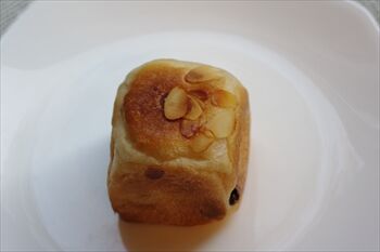 横浜中山にあるパン屋「パン ニア」のパン