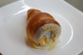 横浜にあるパン屋「アフタヌーンティーベイカリー」のパン