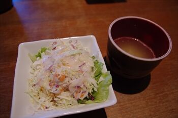 横浜東神奈川にある「KUBOTA食堂」のランチ
