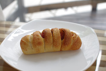 横浜菊名にあるパン屋さん「山角」のパン