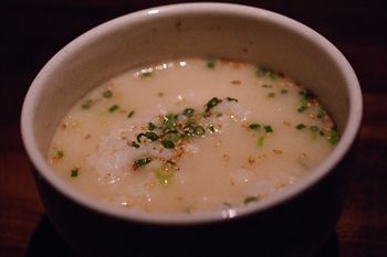 横浜綱島にある焼き鳥屋「COCORO(心)」の雑炊