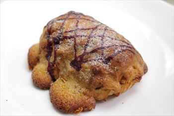 横浜妙蓮寺にあるパン屋「デューカディカマストラ」のパン