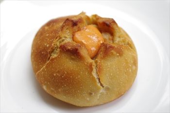 横浜妙蓮寺にあるパン屋「デューカディカマストラ」のパン