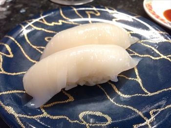 横浜あざみ野にある回転寿司「廻鮮寿司処 タフ」の寿司