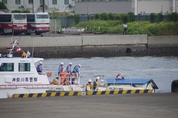 横浜みなとみらいの九都県市合同防災訓練の風景