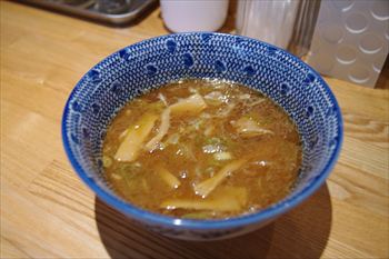 横浜日ノ出町にあるつけ麺店「つけ麺 はま紅葉」のつけ麺