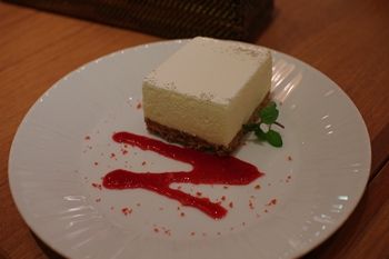 ららぽーと横浜にあるカフェ「カフェ ココナッツ」のケーキ
