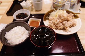 新横浜にあるもつ鍋店「やまや」のランチ