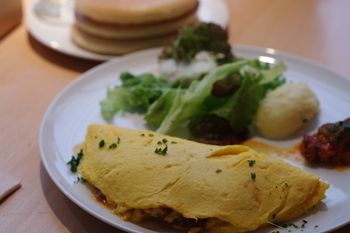 横浜元町・中華街にある「パンケーキ・リストランテ」のオムレツ
