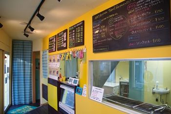 横浜菊名にあるお弁当屋さん「Aya's Kitchen」の店内
