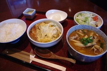 横浜みなとみらいにある豚肉料理のお店「やまと」のランチ