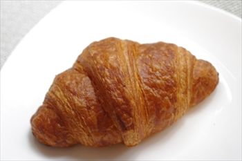 横浜日吉にあるパン屋「柿の木坂 キャトル」のパン