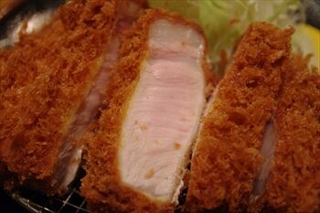 横浜関内にあるとんかつ屋「とんかつ 檍」のとんかつ